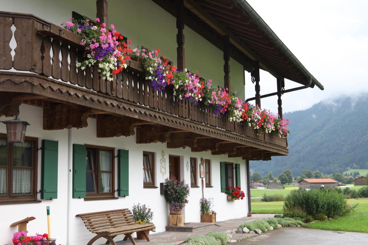 Gaestehaus-Bauernhof Buchwieser Унтераммергау Екстер'єр фото